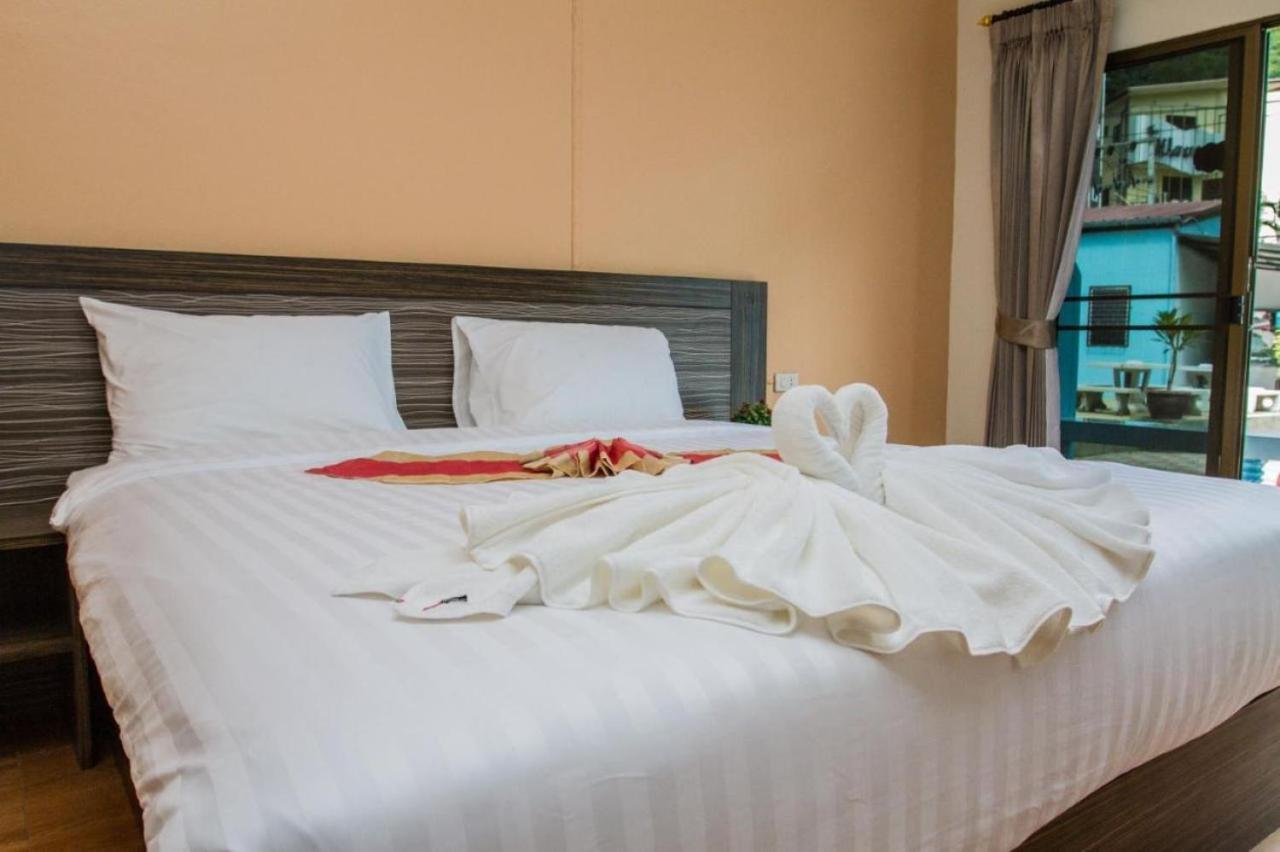Cozy Residence Nanai Patong Екстер'єр фото