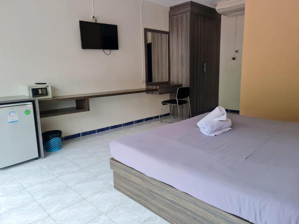 Cozy Residence Nanai Patong Екстер'єр фото