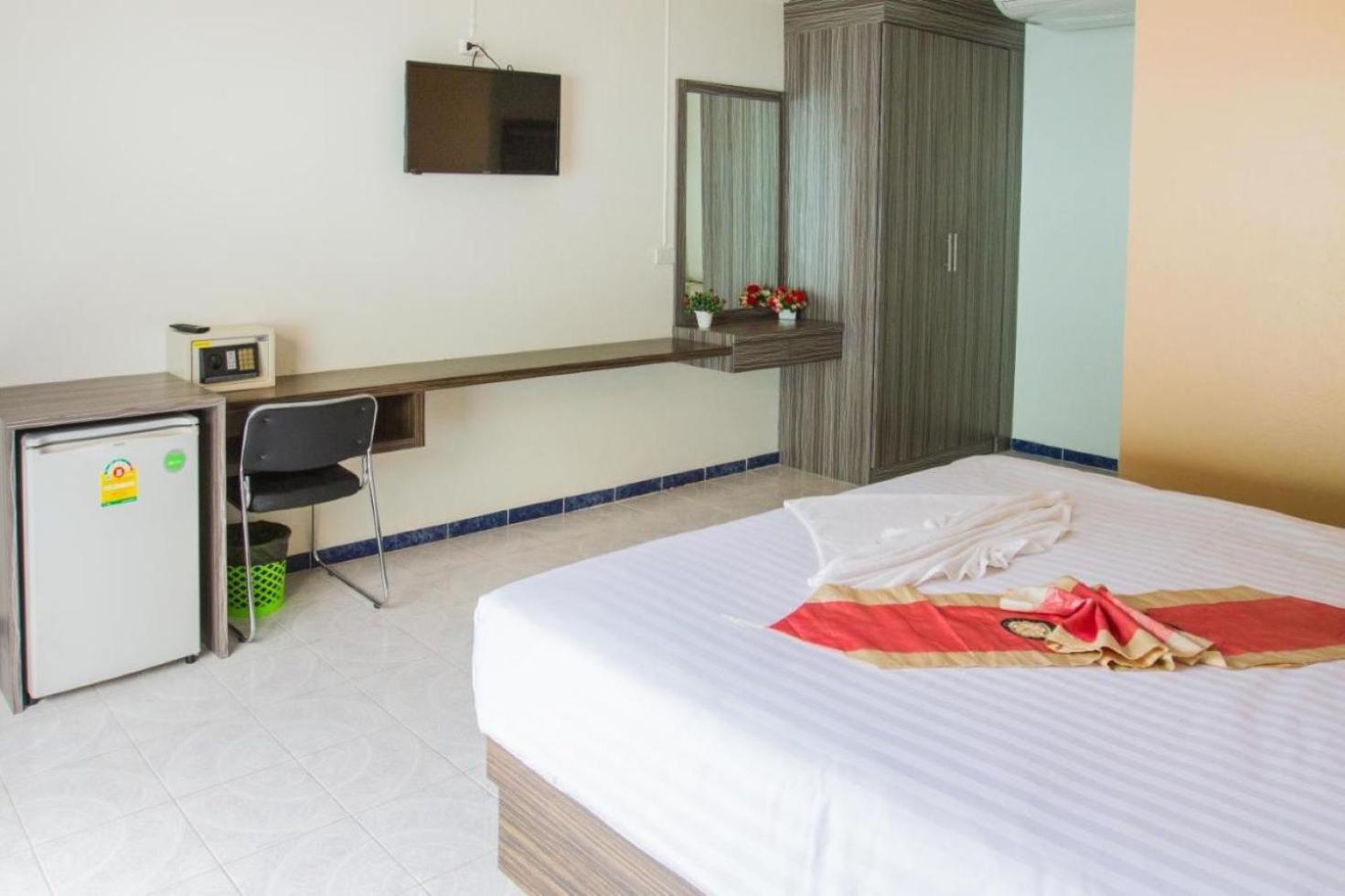 Cozy Residence Nanai Patong Екстер'єр фото