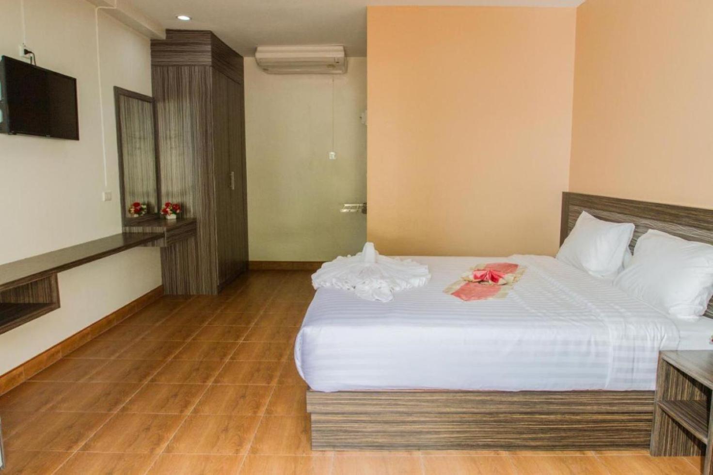 Cozy Residence Nanai Patong Екстер'єр фото